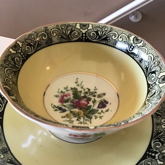 FINAL SALE Vintage Royal Bayreuth Germany Yellow, Black & Gold Floral Teacup Set - Picture 2 of 9